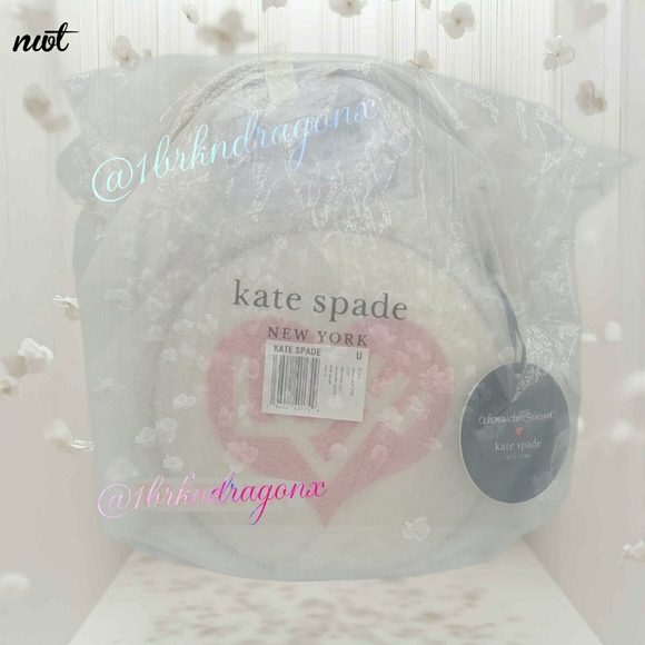 Kate Spade White and Red Love Circle Bag - Picture 2 of 10